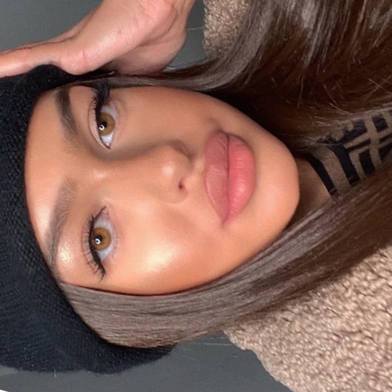 Kim K | Haselnuss