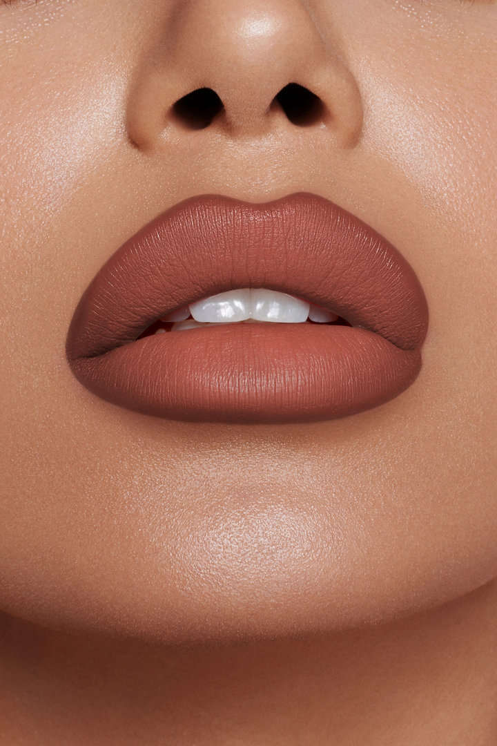 Lip Kit | Favorite